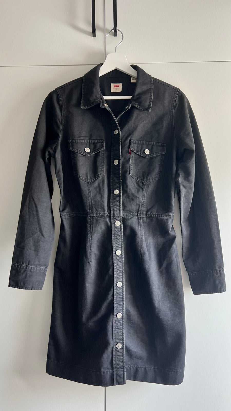 Levi's spijkerjurk maat S - Nieuw zonder prijskaartje, Zwart, Nieuw, Ophalen of Verzenden, Maat 36 (S)