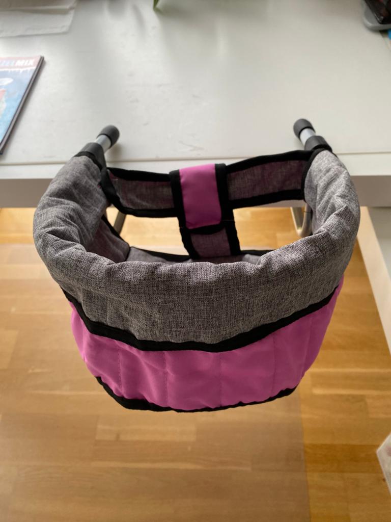 Poppen tafelzitje roze (zonder pop), Ophalen, Zo goed als nieuw, Babypop