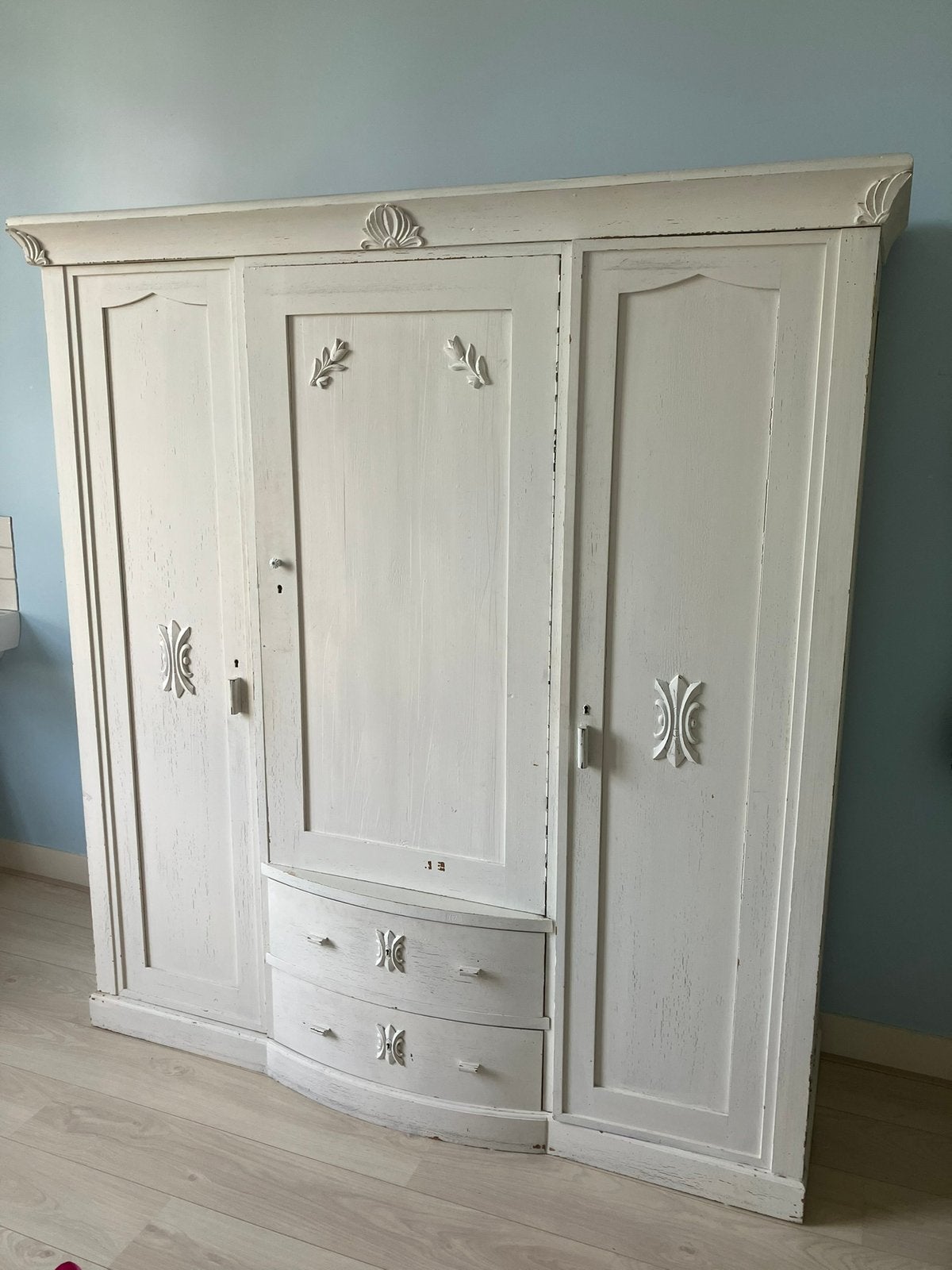 Prachtige brocante gebroken wit linnenkast, Gebruikt, 150 tot 200 cm, 50 tot 75 cm, Ophalen