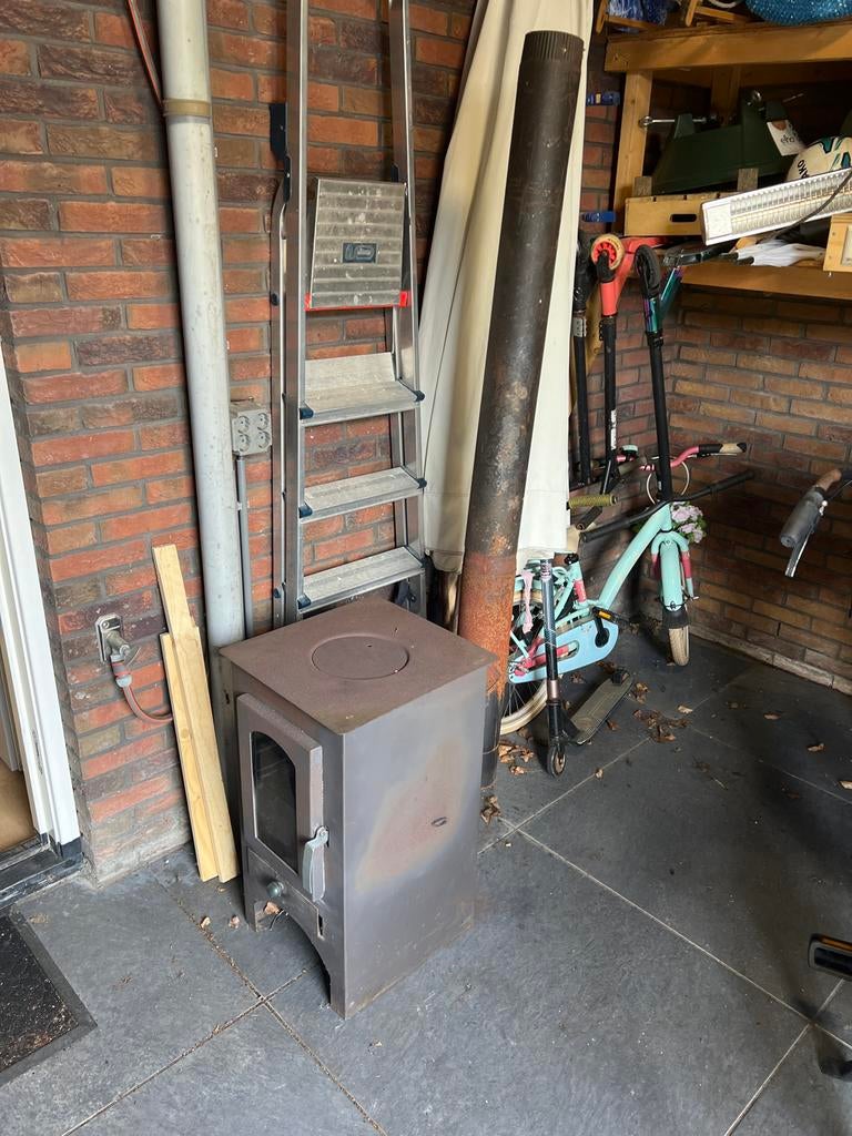 Compacte Houtkachel - Ideaal voor veranda of buiten., Ophalen, Gebruikt, Houtkachel, Vrijstaand