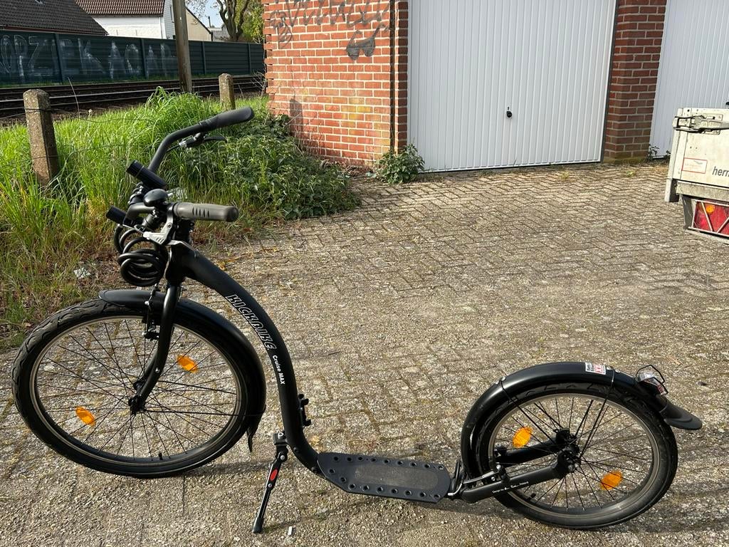 Zwarte Kickbike Cruise Max - Zo goed als nieuw, Fietsen en Brommers, Steps, Ophalen of Verzenden, Zo goed als nieuw, Kickbike