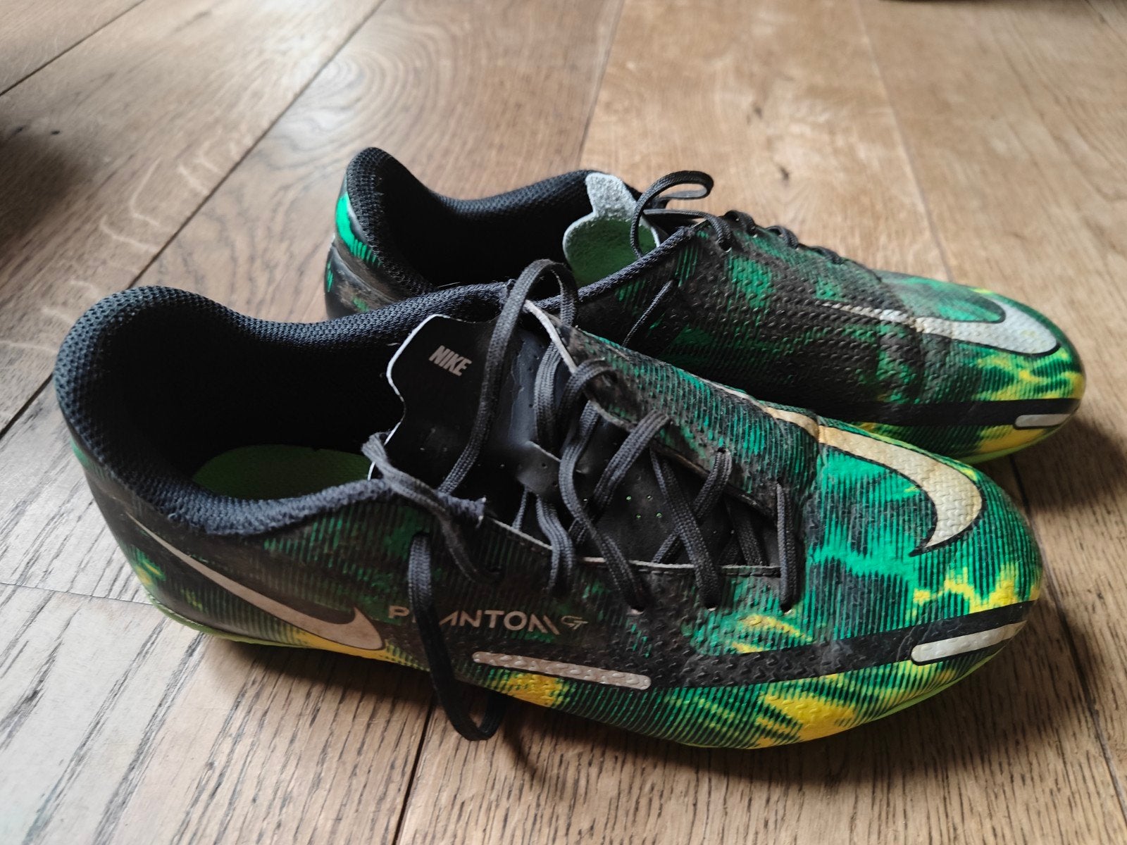 Nike Phantom voetbalschoenen - Maat 38,5, Maat XS of kleiner, Ophalen of Verzenden, Gebruikt, Schoenen