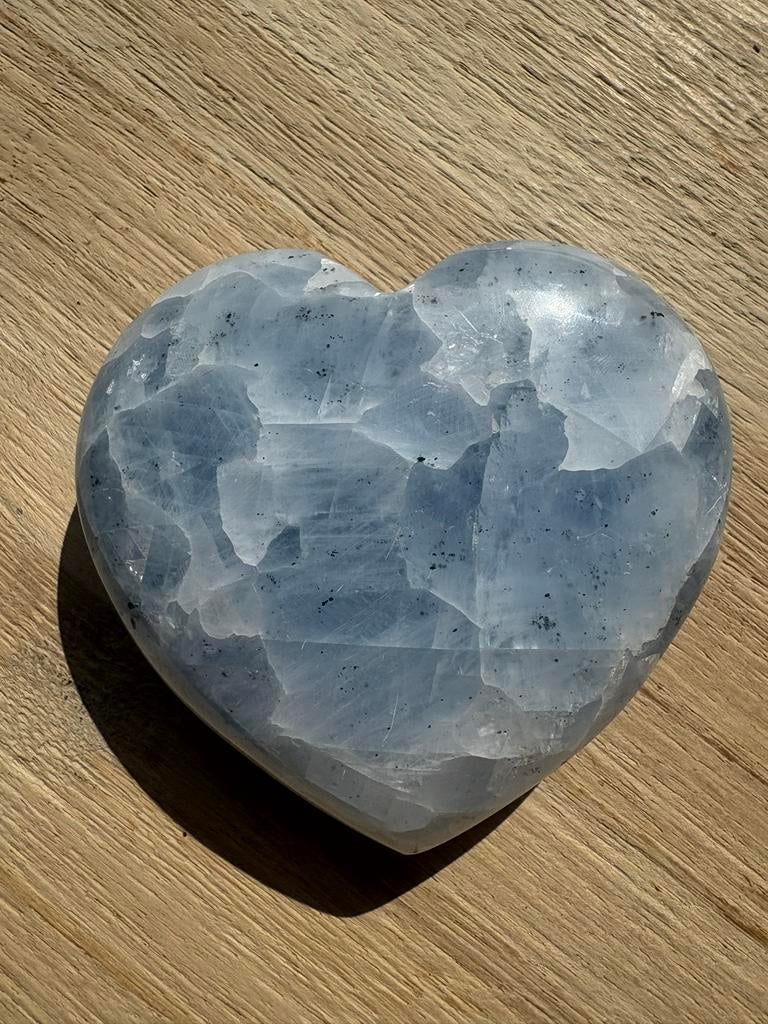 Blauw Calciet Hart - Natuurlijke Kristal Decoratie, Thrifter, Ophalen of Verzenden, Ossenkamppad 25, The-Thrift-Store@outlook.com