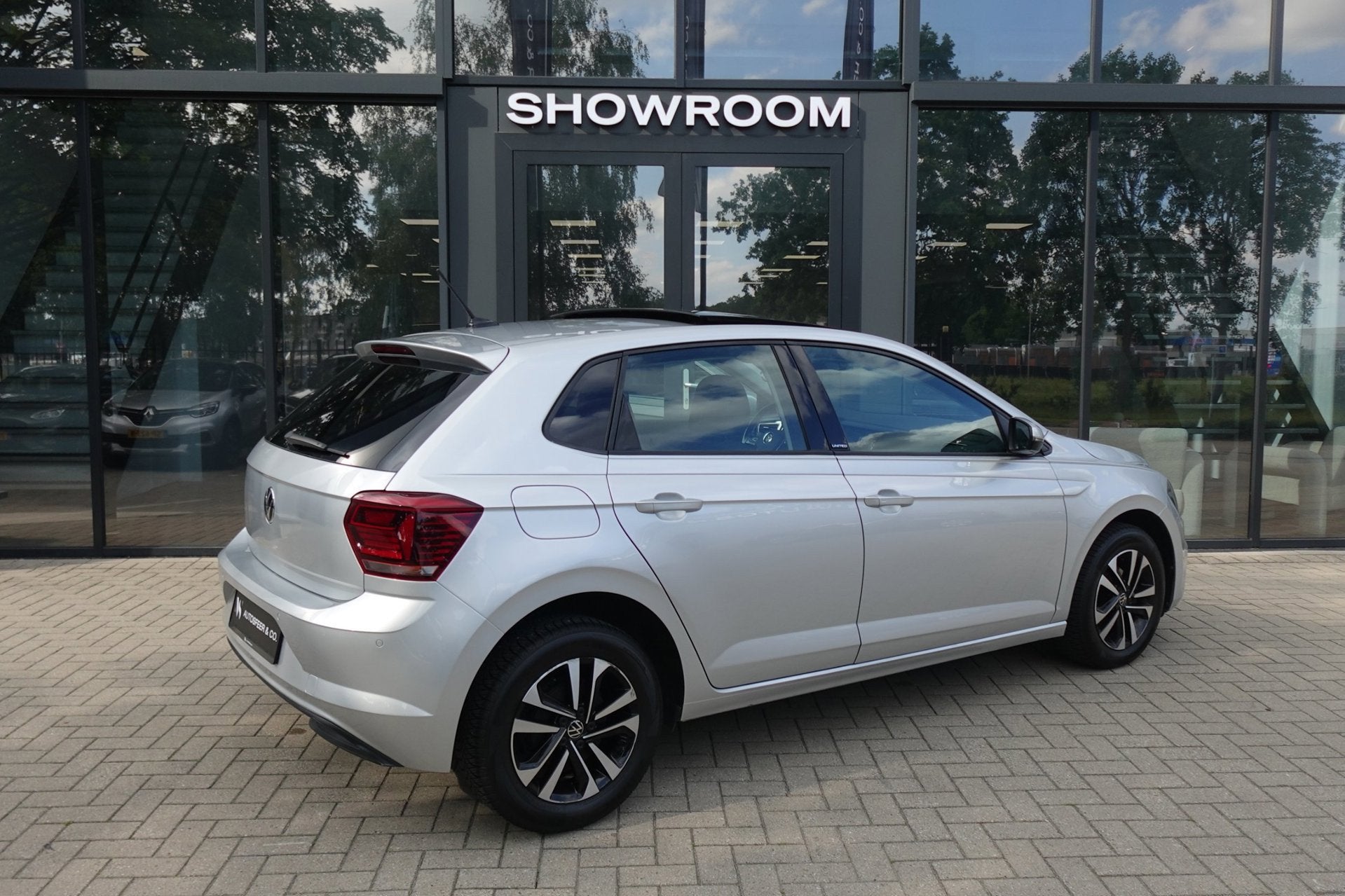 Volkswagen Polo 1.0 TSI Highline United ACC FRONT ASSIST PDC, Auto's, Volkswagen, Voorwielaandrijving, Gebruikt, Zwart, 95 pk