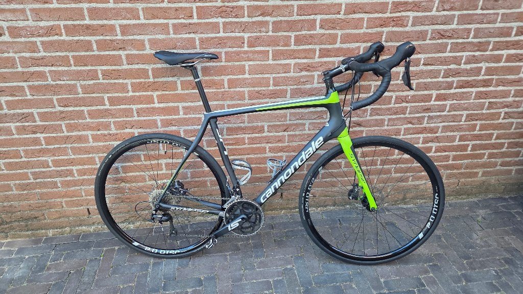 Cannondale Synapse, 700 M, Carbon, Disc, Shimano 105, 28 inch, Gebruikt, 57 tot 61 cm, Meer dan 20 versnellingen
