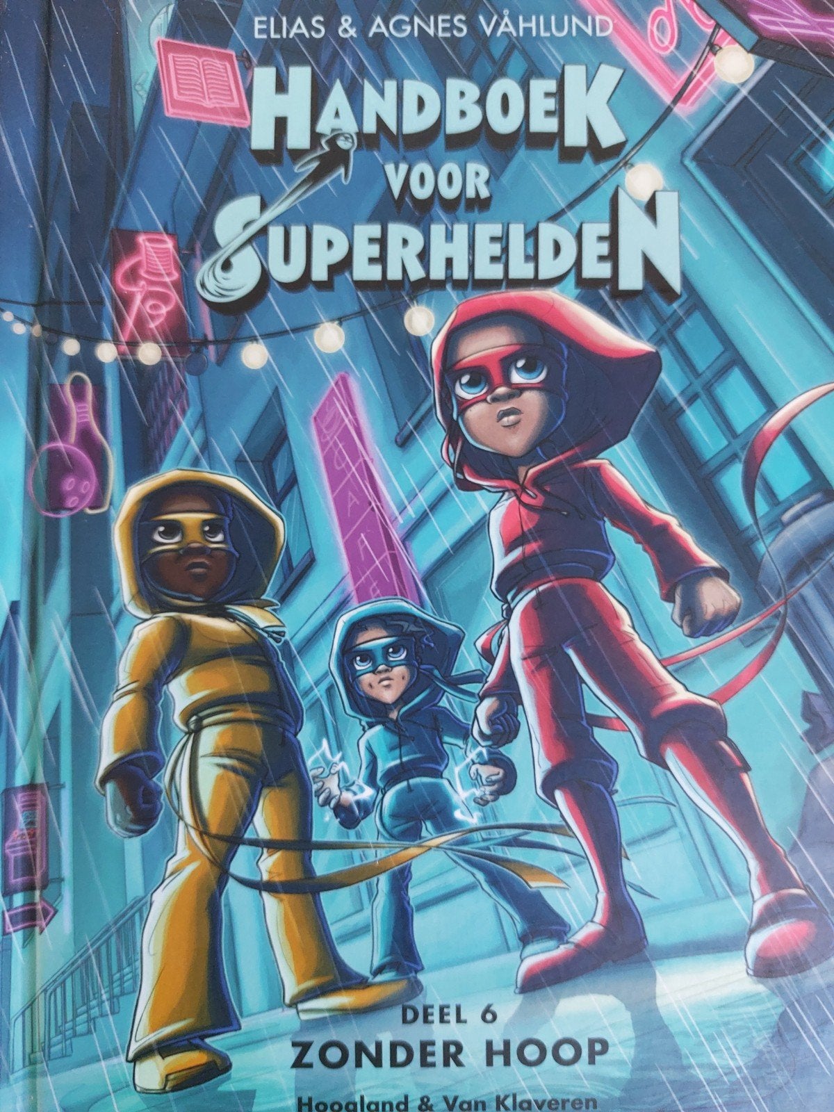 Handboek voor Superhelden deel 6 Zonder hoop zeer netjes, Ophalen, Fictie algemeen, Zo goed als nieuw, Elias Vahlund