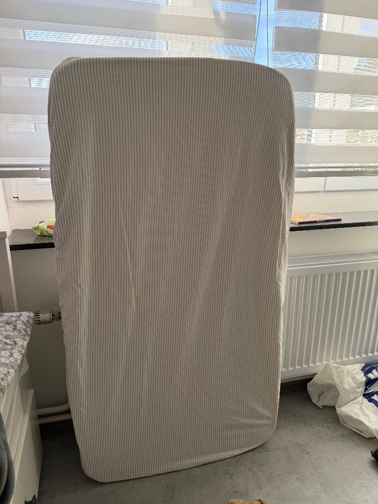 Babybed matras, Ophalen, Zo goed als nieuw, Ledikant