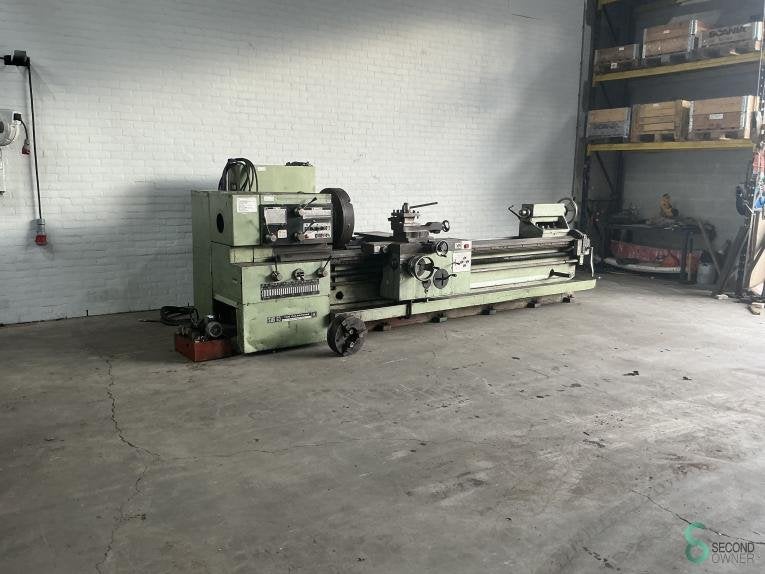 Horizontale draaibanken TOS SUS-63 x 3000mm