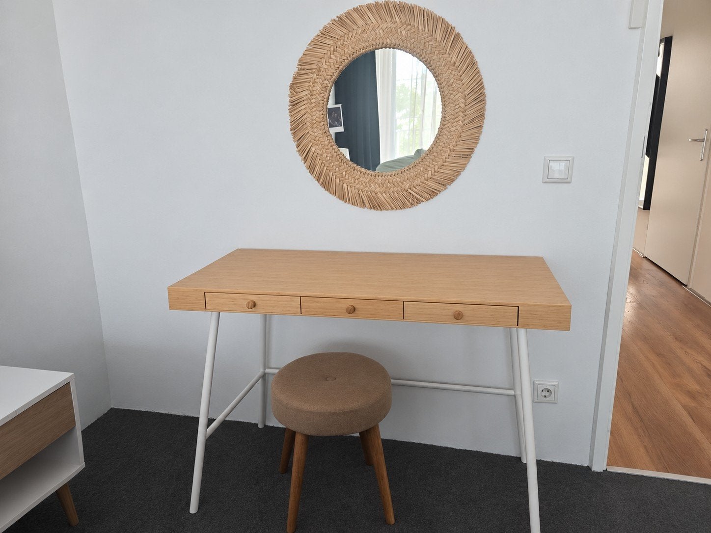 IKEA LILLÅSEN Bureau Bamboe + GRATIS Stoeltje & Spiegel, Ophalen, 50 tot 100 cm, Zo goed als nieuw, Minder dan 100 cm