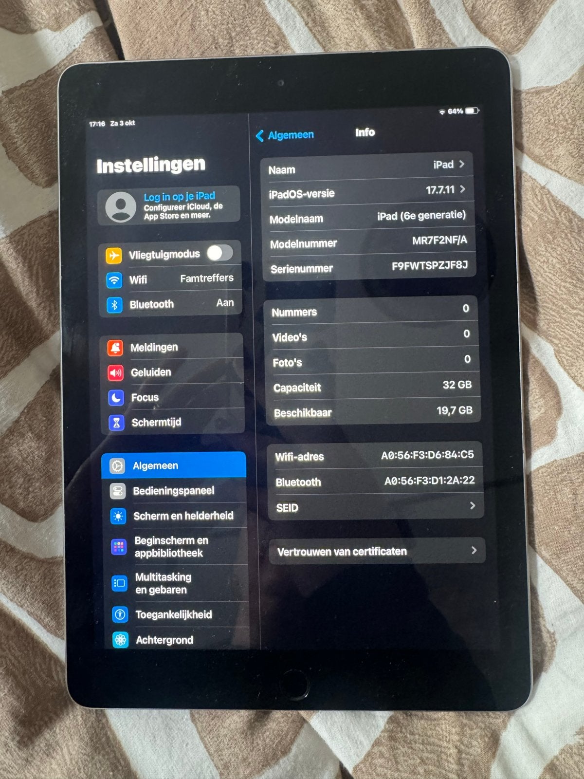 Apple iPad (6e generatie) 32GB Wi-Fi, Computers en Software, Gebruikt, 32 GB, Apple iPad, Zwart