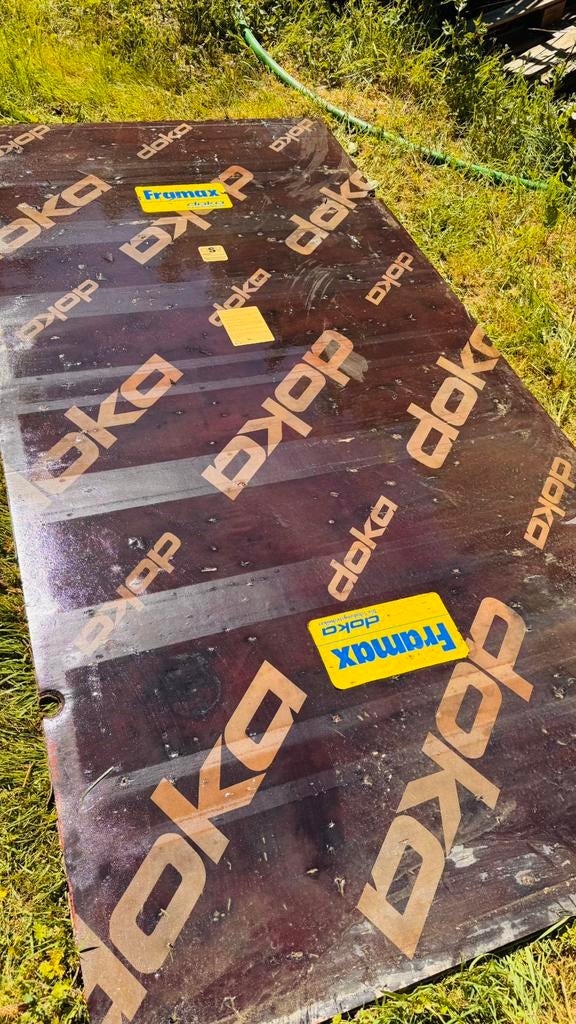 Gebruikte Doka Betonplex platen 268x133 cm (8 stuks)22mm di, Ophalen, Gebruikt, Betonplex, Minder dan 20 mm