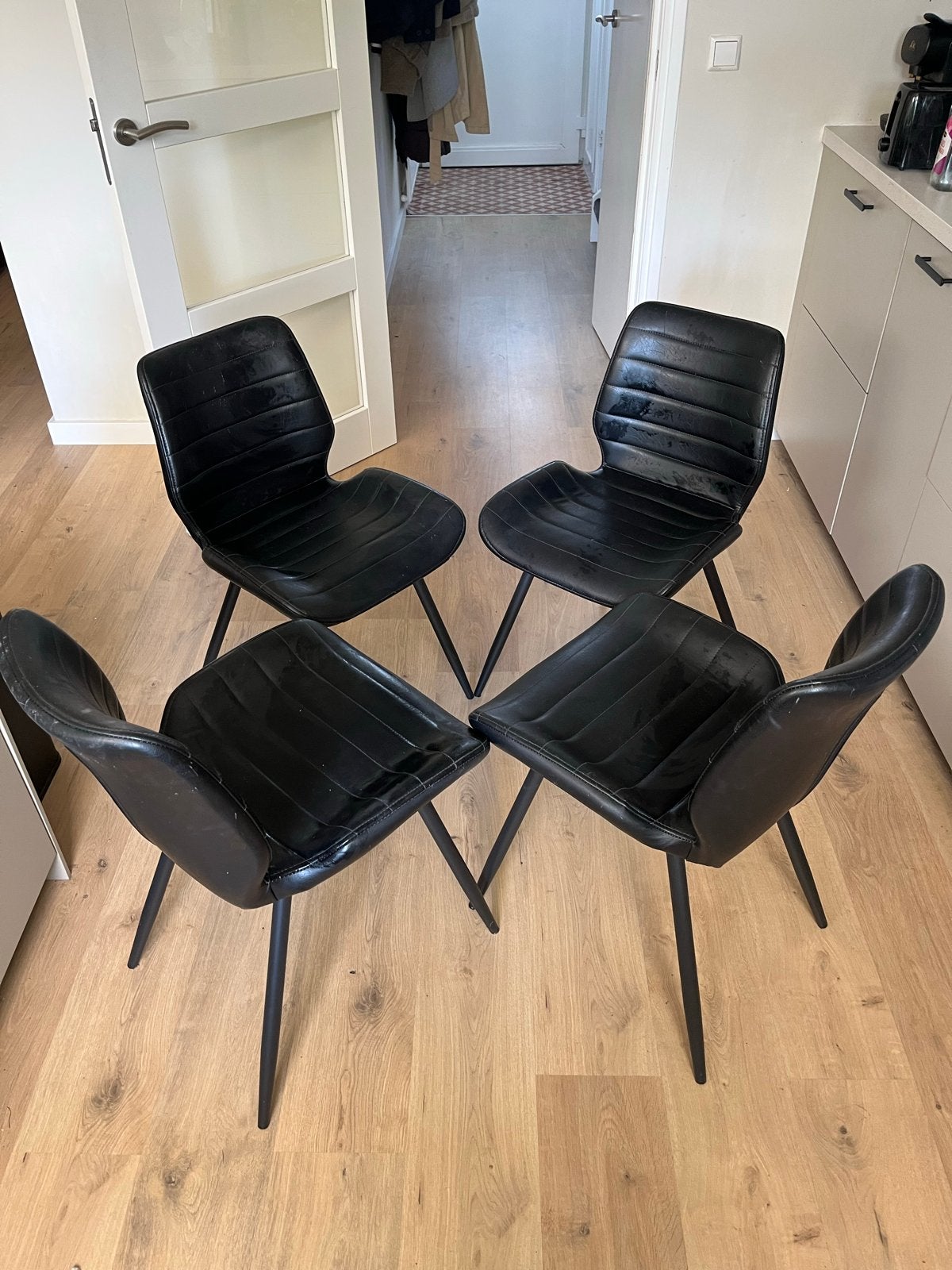 Set van 4 zwarte eetkamerstoelen, gebruikt, Huis en Inrichting, Ophalen, Kunststof, Gebruikt, Zwart