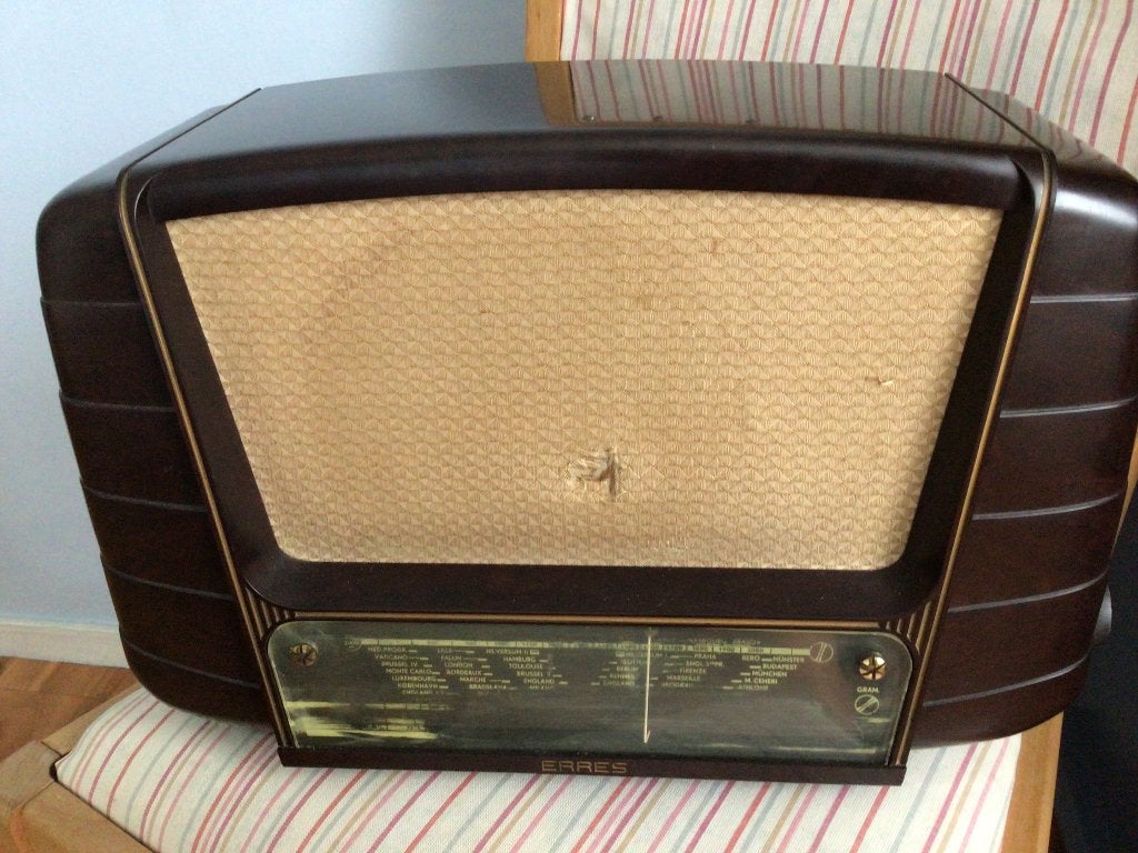 Antieke radio, Ophalen
