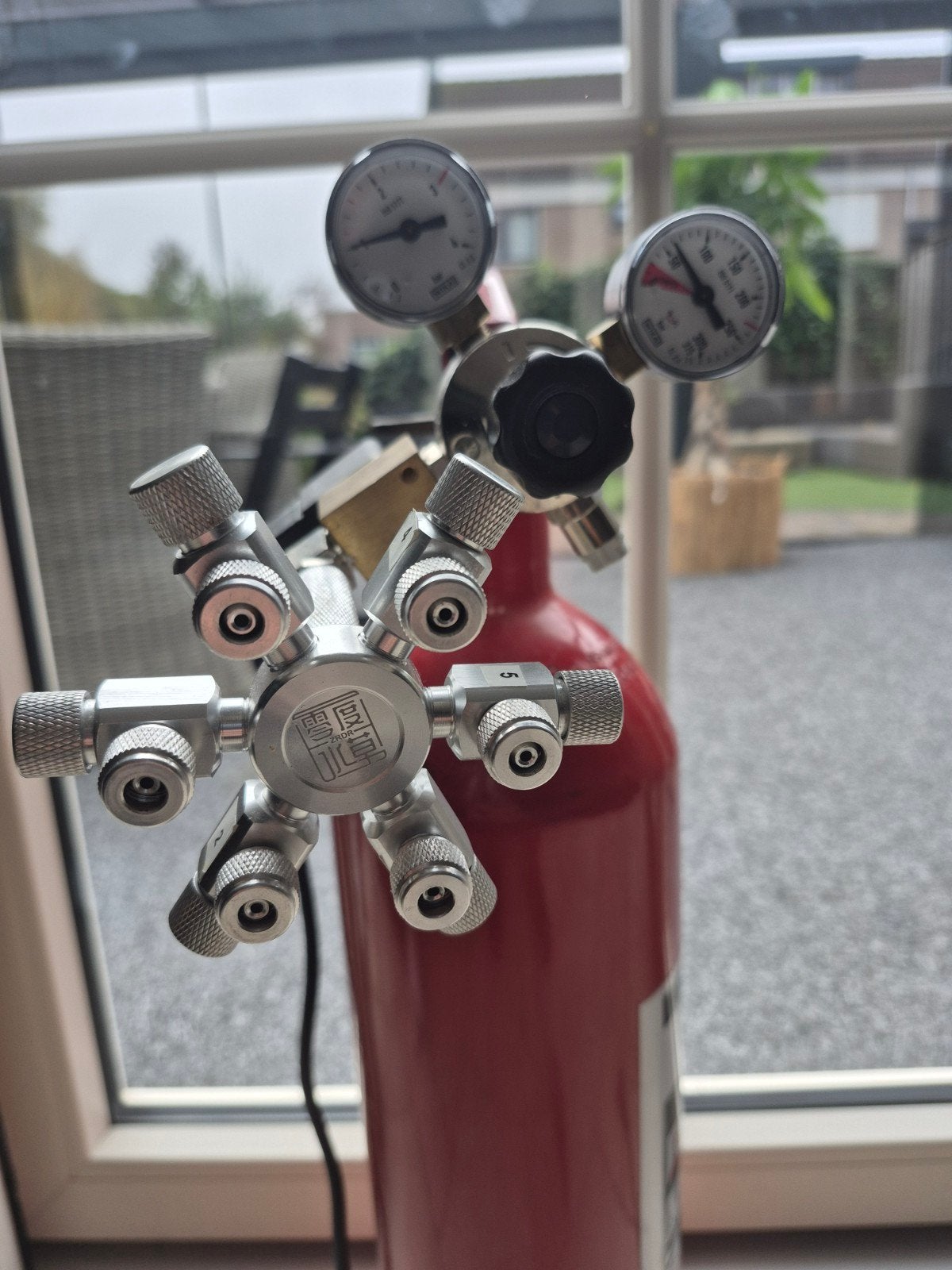 complete set co2 met 6 aansluitingen, Ophalen