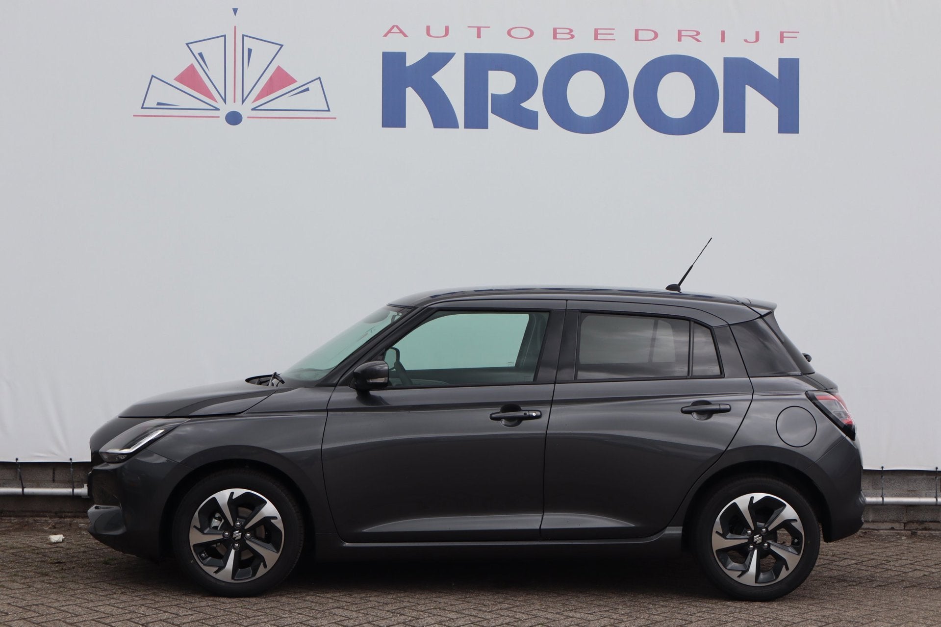 Suzuki Swift 1.2 Style Smart Hybrid|Automaat|Carplay|Cruise, Stof, Automatische klimaatregeling, Zwart, 82 pk