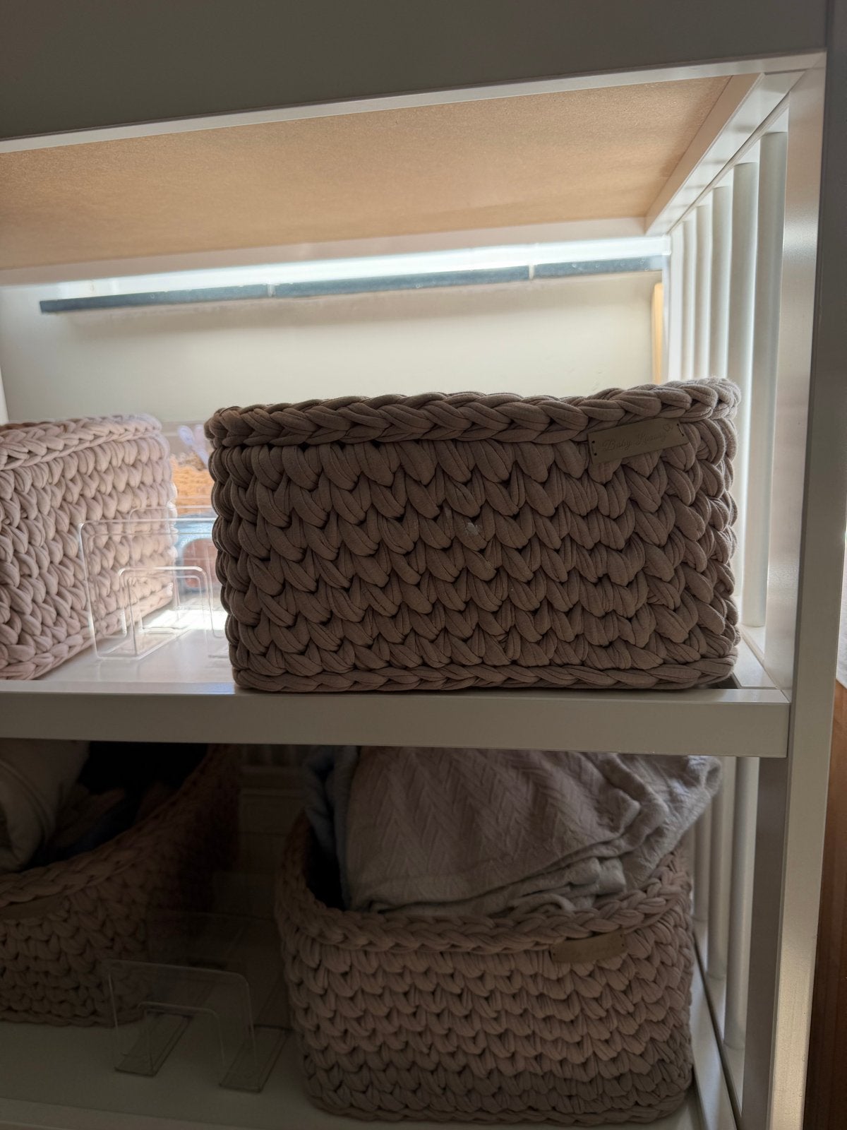 Commode met handgemaakte opbergmanden, Ophalen, Zo goed als nieuw