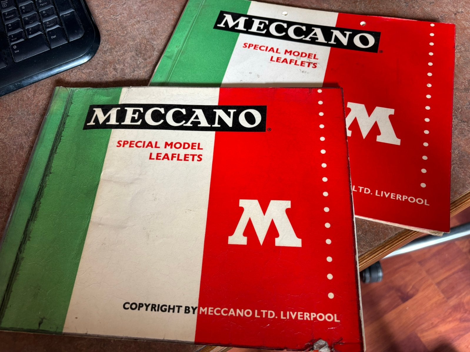 2x Meccano leaflets outfit 9 compleet, Ophalen of Verzenden