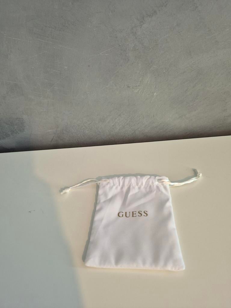 Guess tasje - Wit stoffen zakje, Ophalen of Verzenden, Zo goed als nieuw, Wit, Overige typen