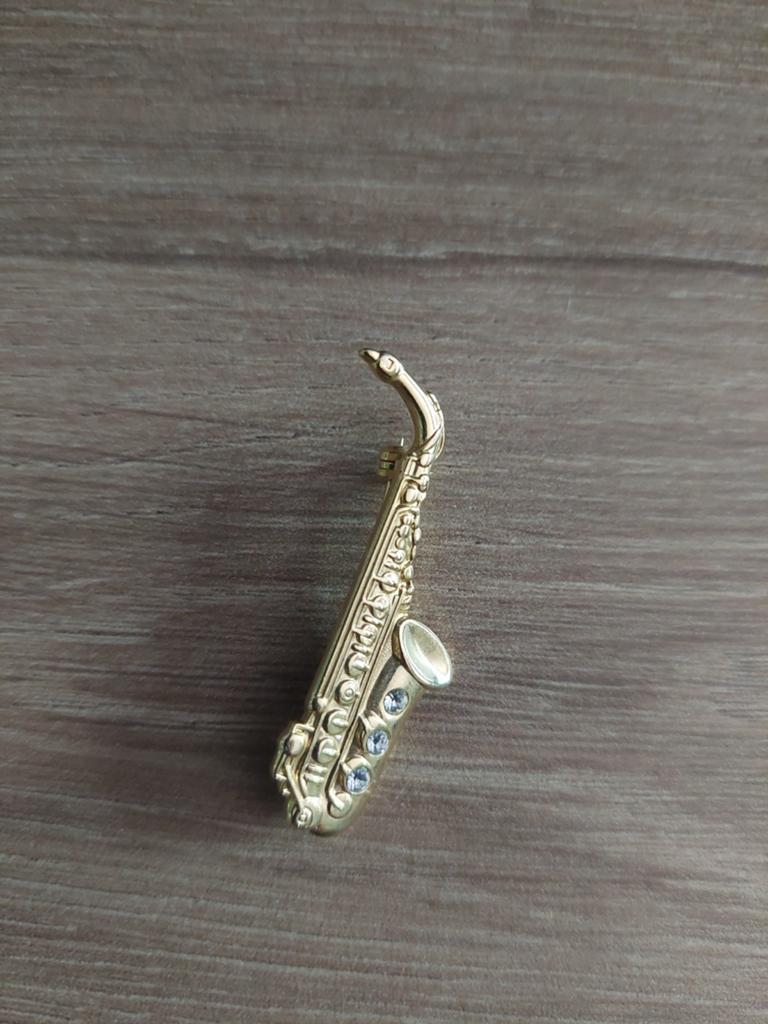 Broche van alt saxofoon., Ophalen of Verzenden, Overige materialen