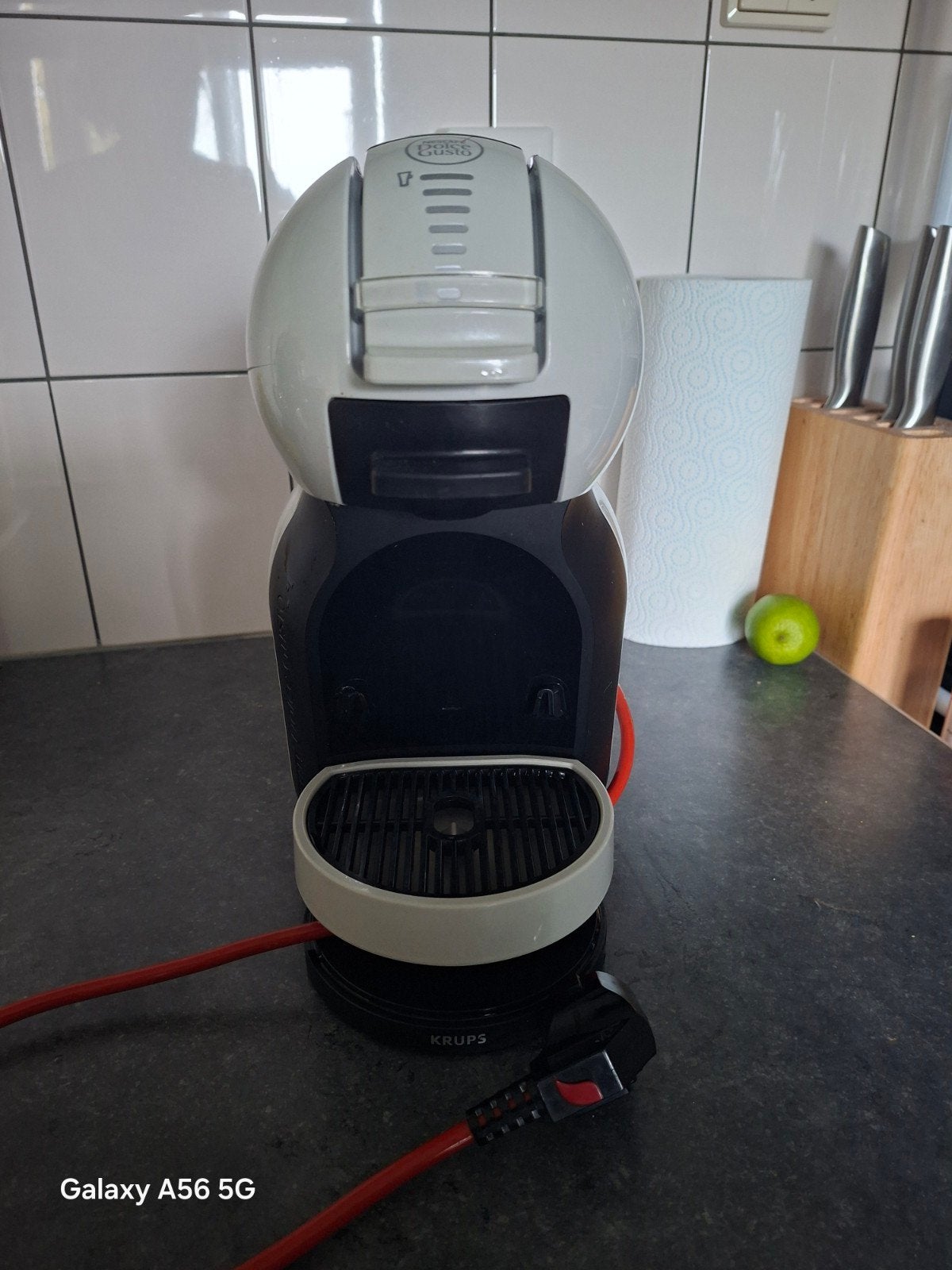 Dolce Gusto Koffiezetapparaat - Beige, Gebruikt, Koffiemachine, Ophalen of Verzenden, 2 tot 4 kopjes