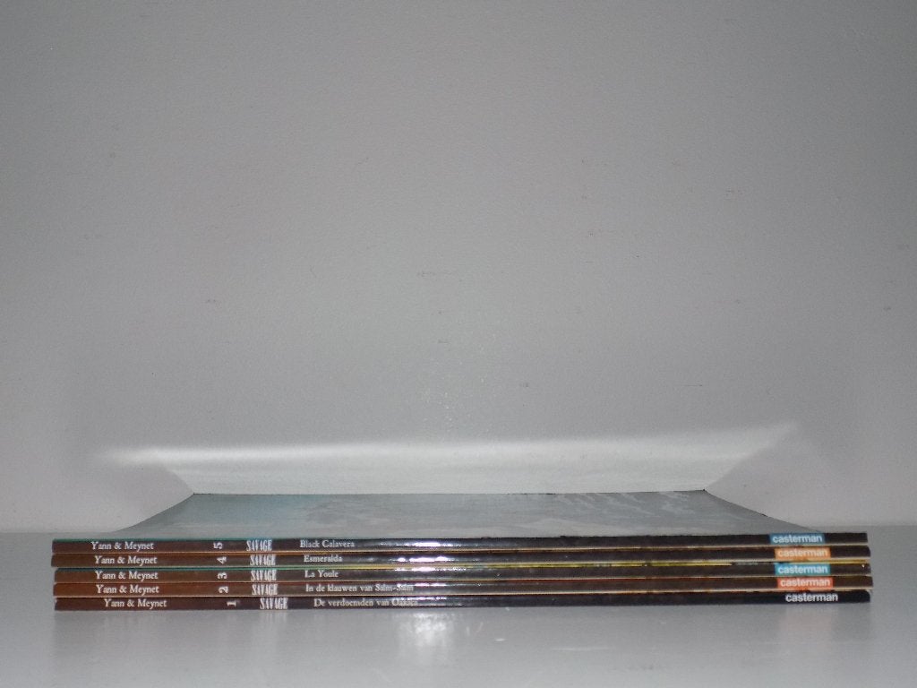 Savage ~ Complete serie 1 t/m 5, Complete serie of reeks, Ophalen of Verzenden, Zo goed als nieuw