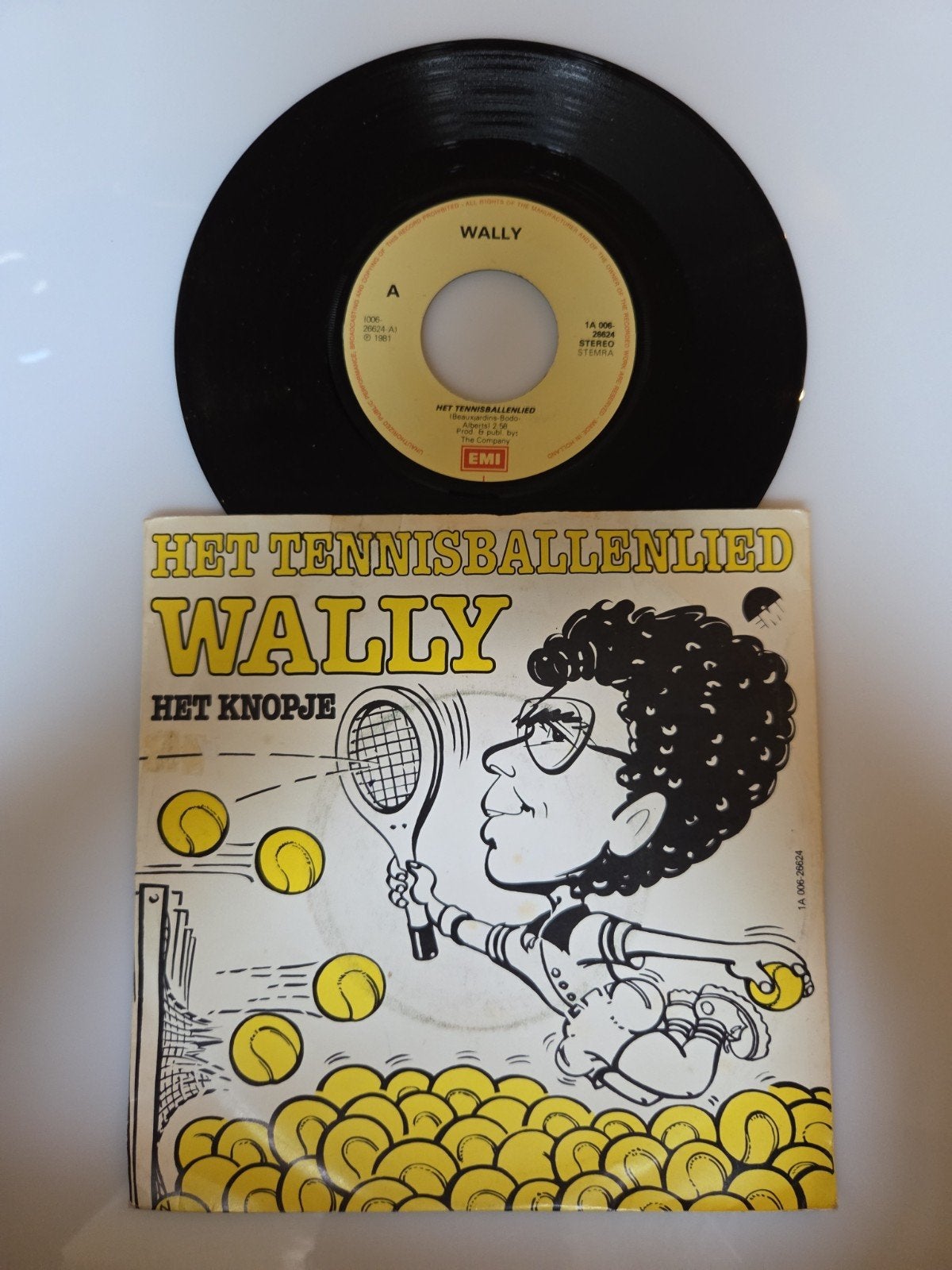 Wally - Het tennisballenlied, Ophalen of Verzenden, Gebruikt, 7 inch, Nederlandstalig
