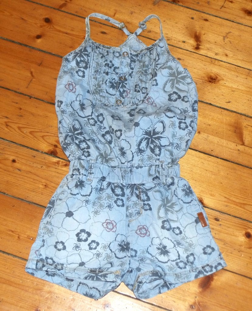 mooie Name It short salopette broek maat 116, Kinderen en Baby's, Broek, Meisje, Ophalen of Verzenden, Zo goed als nieuw