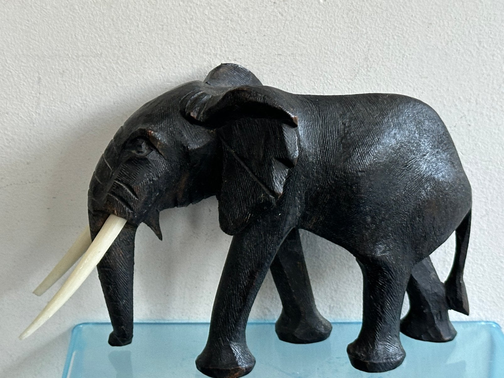 Oud  houtsnijwerk olifant beeld 18/12.5 cm, Ophalen of Verzenden