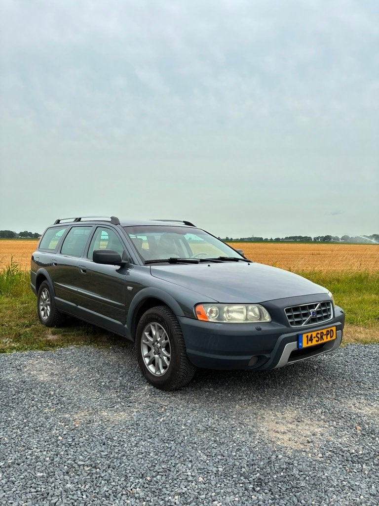 Volvo XC70 2.5 T AWD Geartronic 2006 Grijs, Auto's, Volvo, Automaat, XC70, 2521 cc, Stationwagon