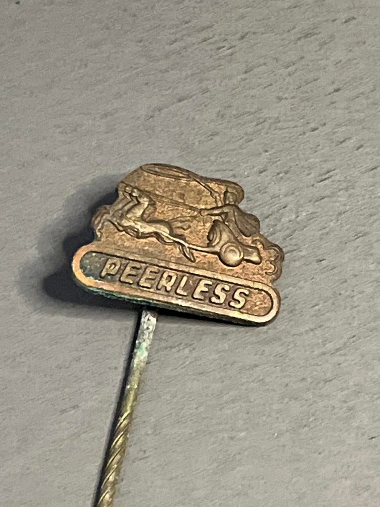 Vintage Peerless Speldje/Pin - Antieke Auto, Verzamelen, Speldjes, Pins en Buttons, Gebruikt, Transport, Ophalen of Verzenden
