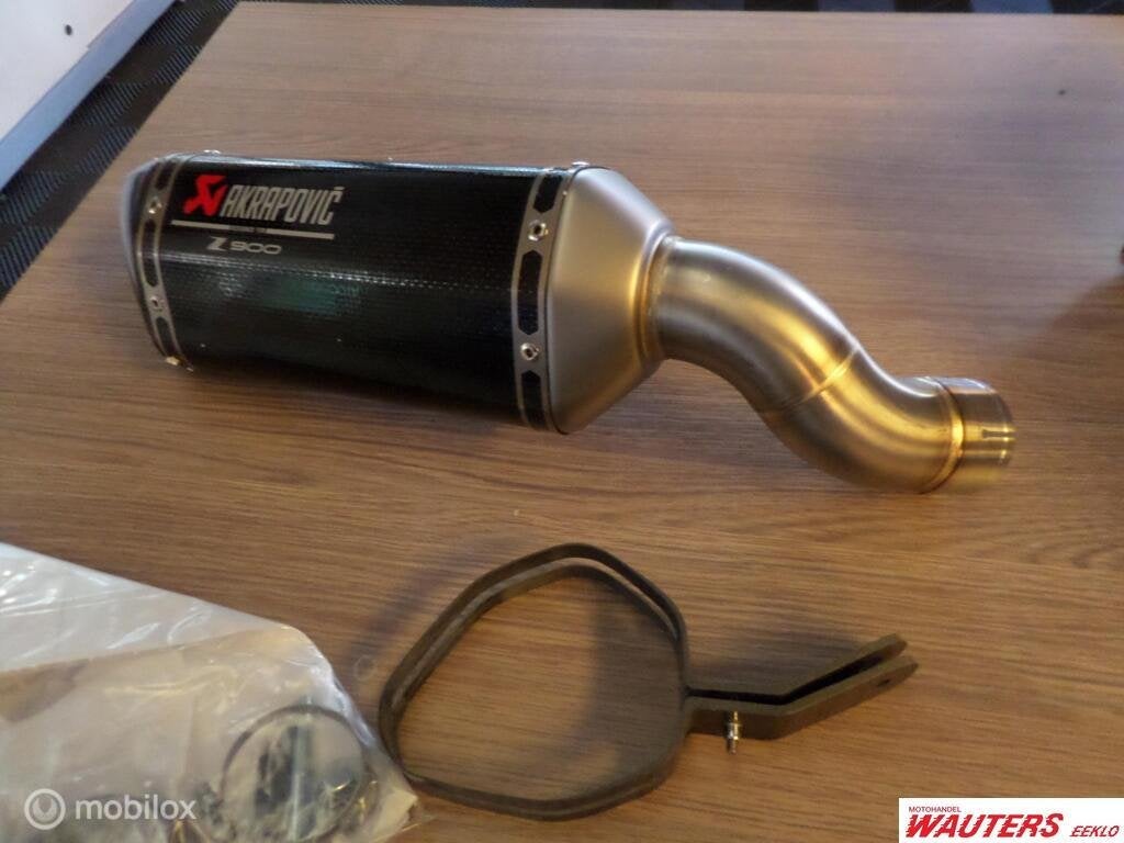 UITLAAT KAWASAKI Z900 AKRAPOVIC, Motoren, Onderdelen | Kawasaki, Nieuw, Ophalen of Verzenden