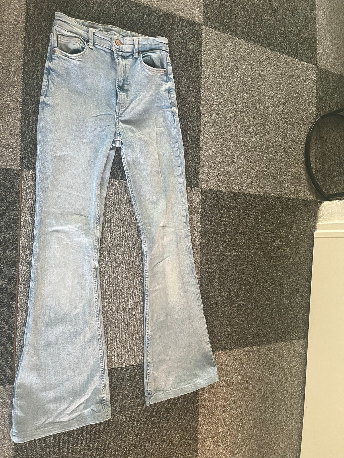 Bershka flared jeans, Ophalen, Zo goed als nieuw, Blauw, W28 - W29 (confectie 36)
