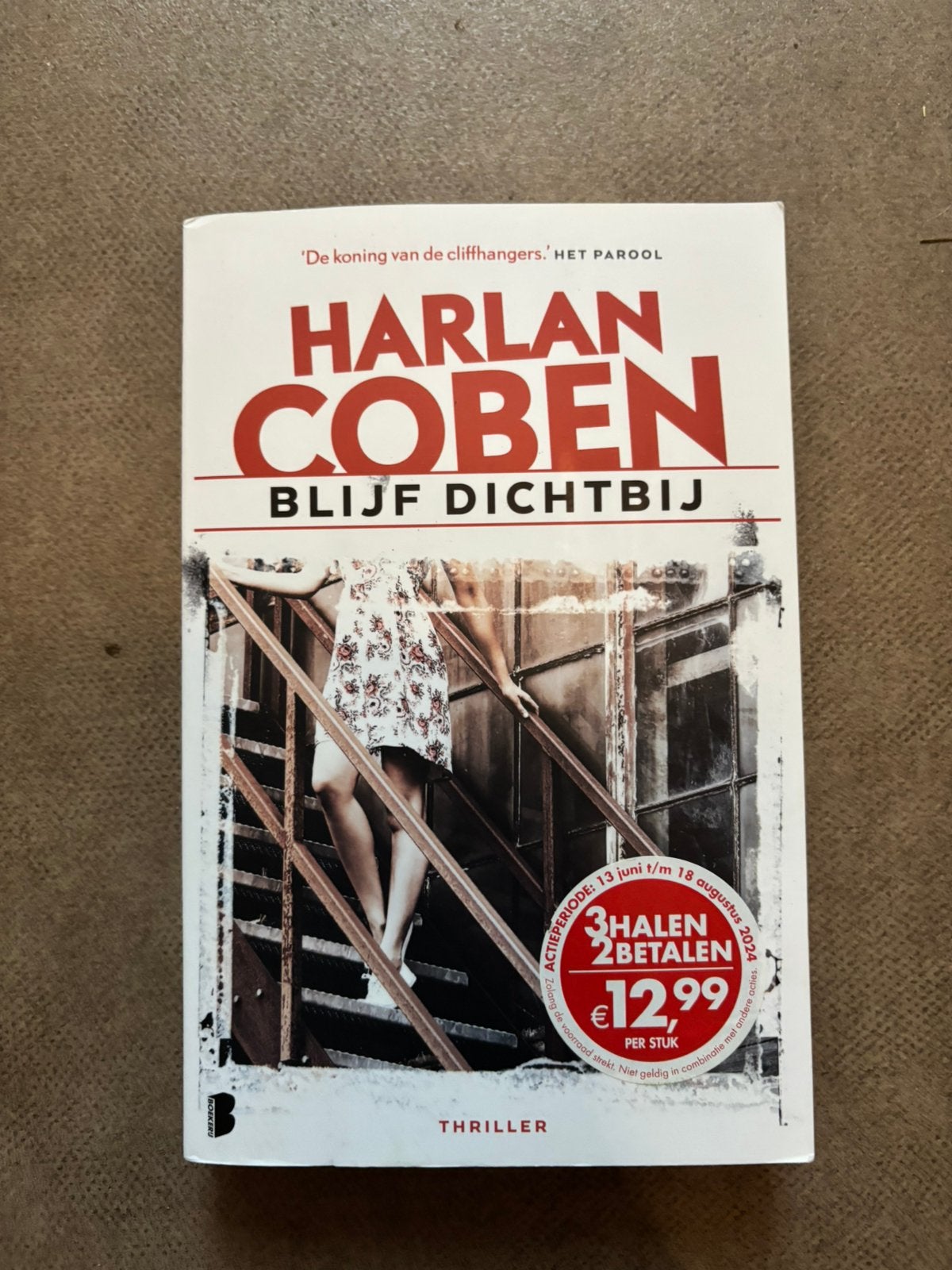 Harlan Coben - Blijf dichtbij, Ophalen of Verzenden, Zo goed als nieuw, Harlan Coben