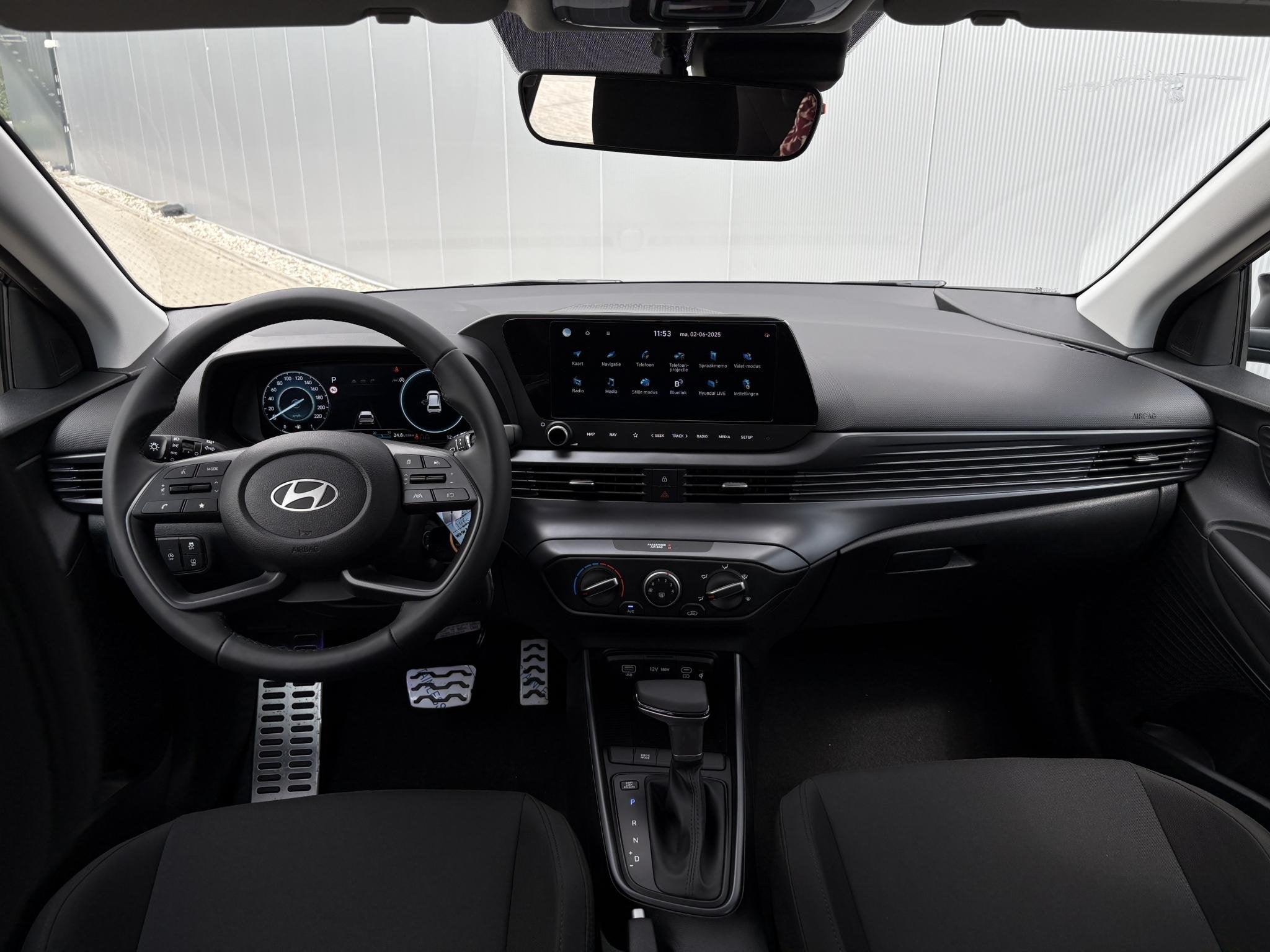 Hyundai Bayon 1.0 T-GDI Comfort Automaat / Apple Carplay / N, Auto's, Euro 6, Zwart, Nieuw, Hybride Elektrisch/Benzine