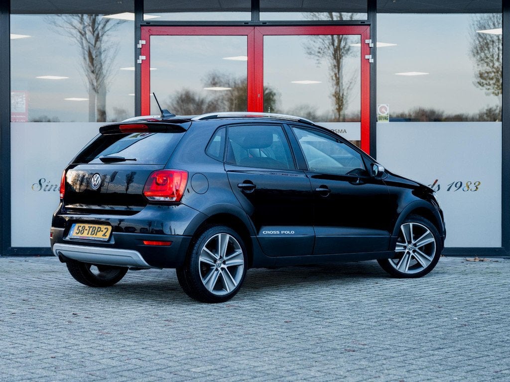 Volkswagen Polo 1.2 TSI Cross | Trekhaak | Origineel NL | Na, Voorwielaandrijving, Zwart, Zwart, Origineel Nederlands