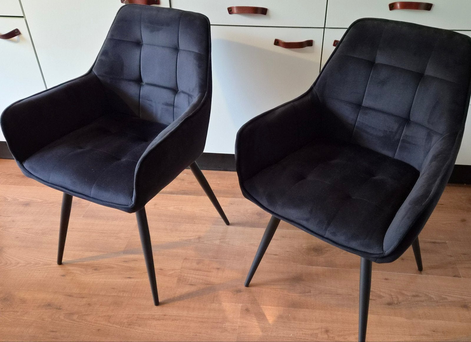 2 eetkamerstoelen Xenos velvet - zwart - 87x56.5x43cm, Ophalen, Twee, Zwart, Zo goed als nieuw