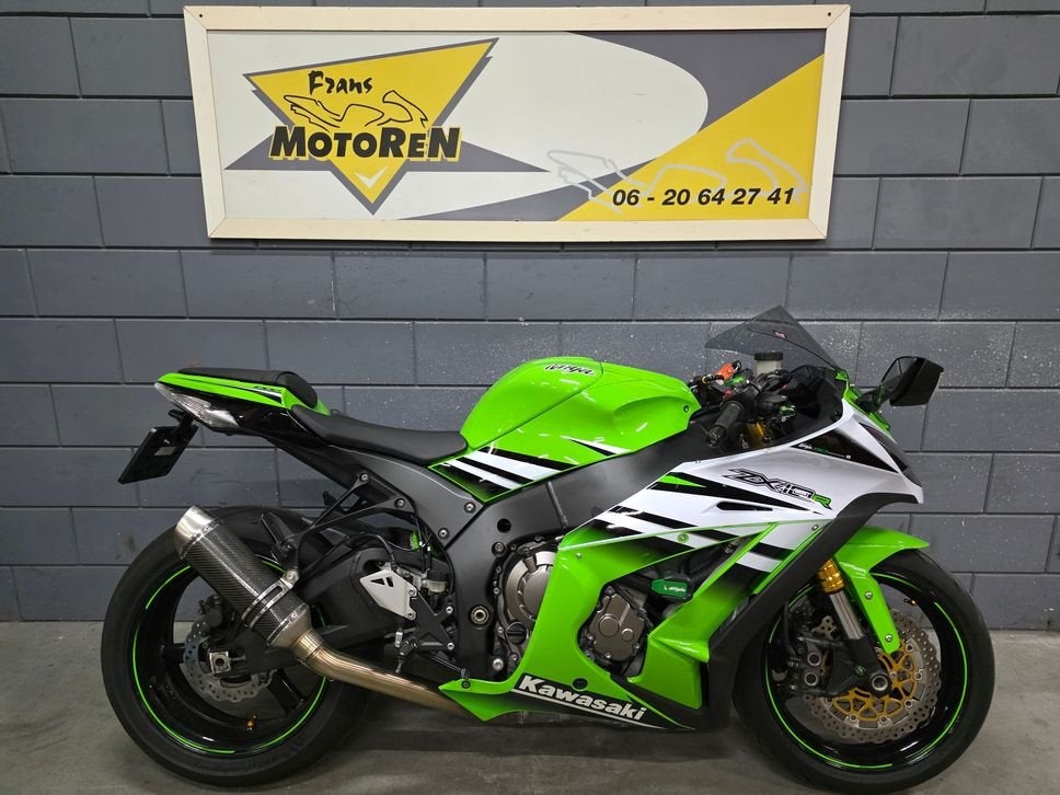 KAWASAKI NINJA ZX-10R 2016 lichte rijdbare schade, 4 cilinders, Onbekend, Onbekend, Super Sport