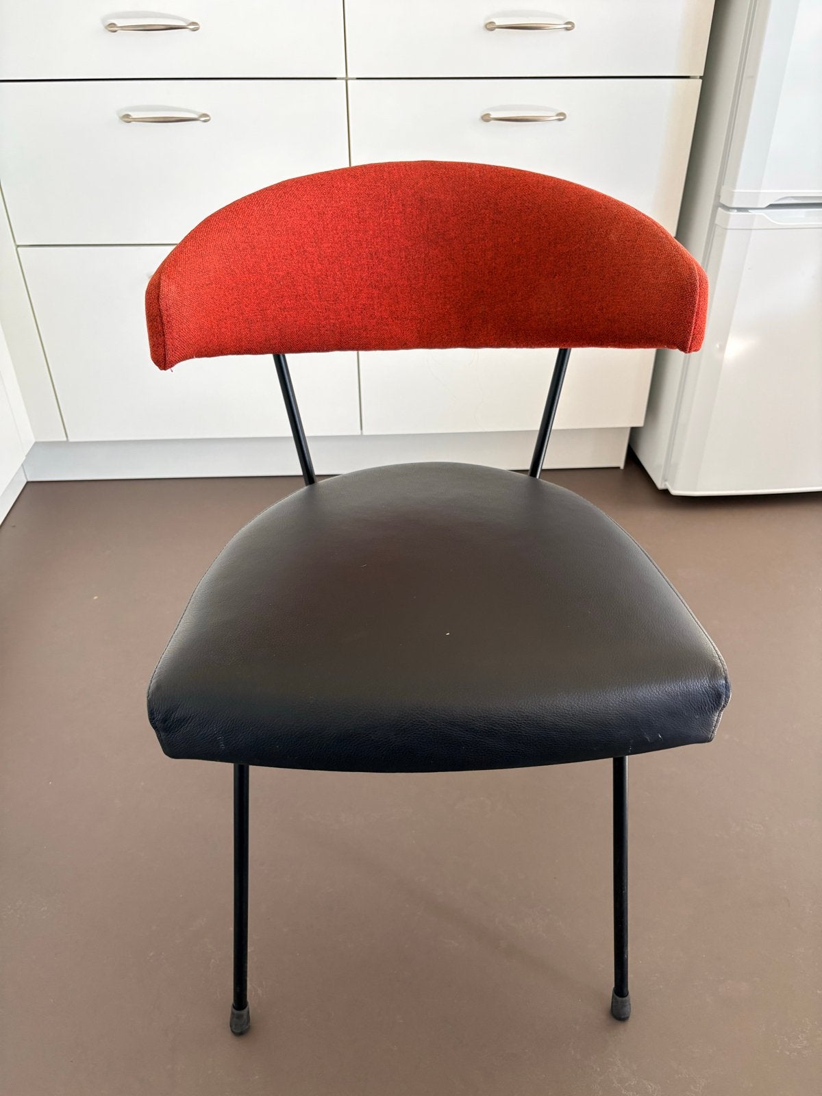 4 Design Eetkamerstoelen Slice - Bree's New World, Ophalen, Zwart, Leer, Zo goed als nieuw