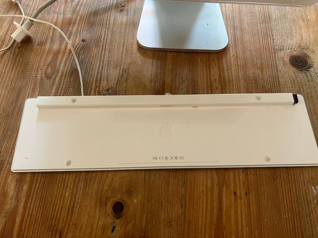 Apple  i mac vintage Toetsenbord Bedraad Qwerty - Gebruikt, Computers en Software, Ophalen of Verzenden, Zo goed als nieuw, IMac