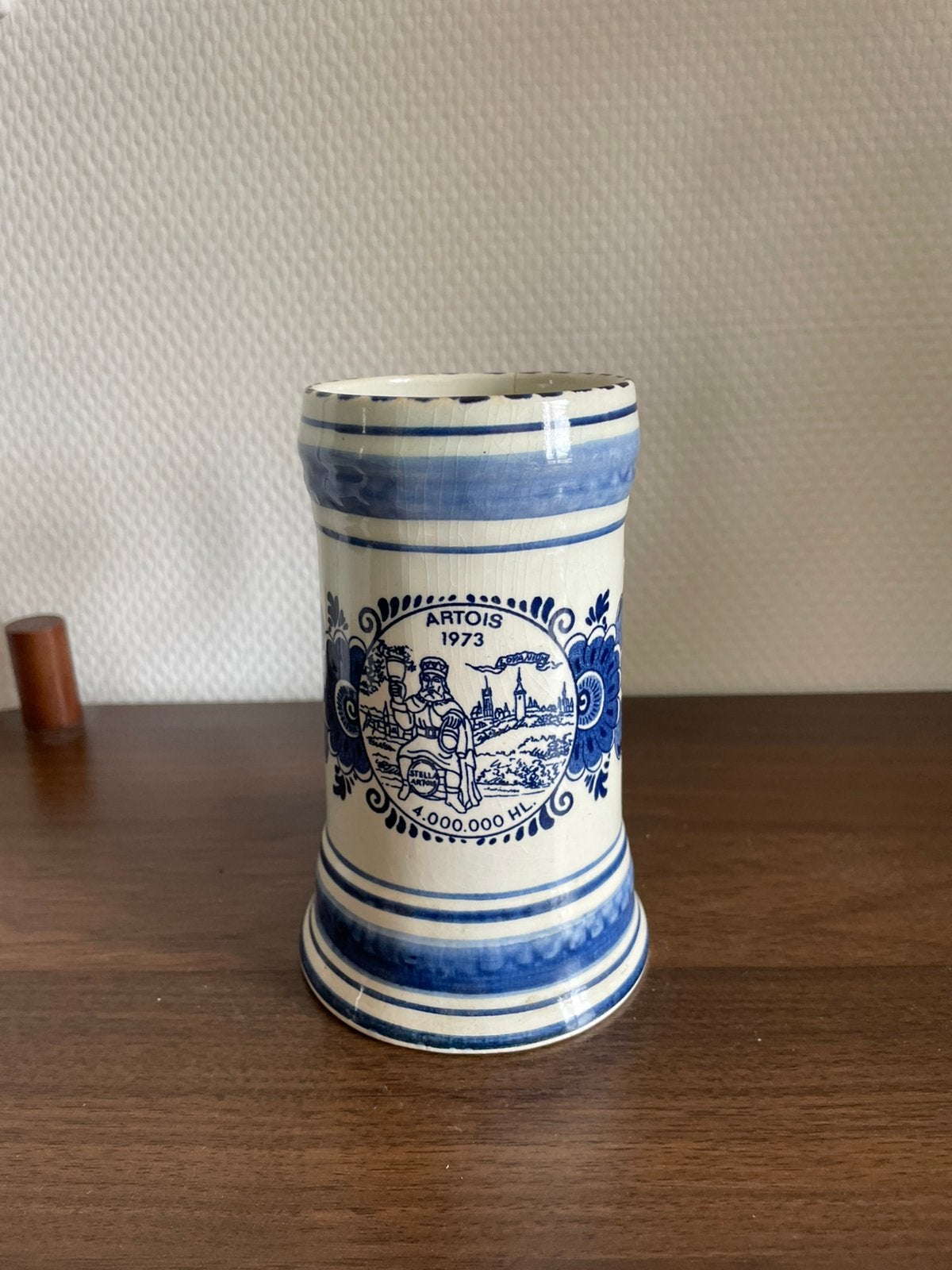Delfts blauwe bier pul Artoise wit met blauw, Ophalen of Verzenden, Zo goed als nieuw, Pul(len), Overige merken