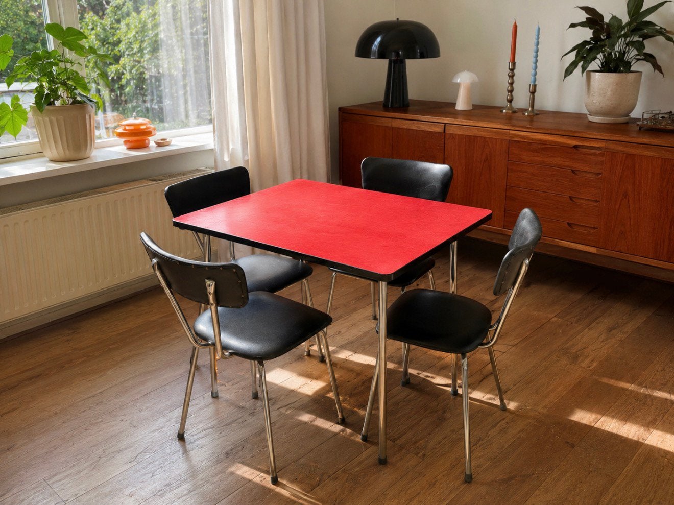 Vintage retro eethoek – rode formica tafel met 4 stoelen, Huis en Inrichting, Tafels | Eettafels, Ophalen, Tage, Vintage, 50 tot 100 cm
