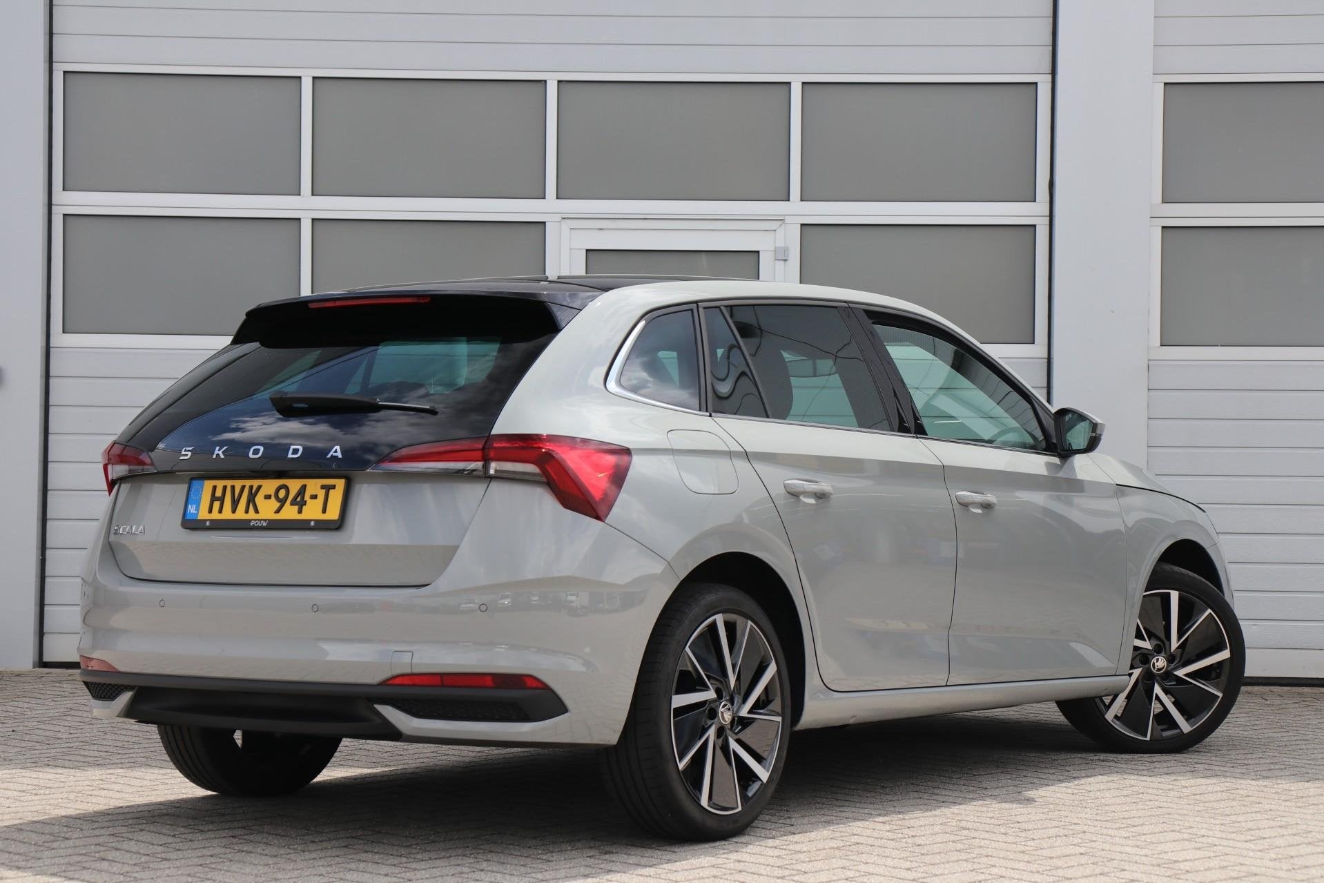 Skoda Scala 1.0 TSI 115pk Business Edition | Panoramadak | 1, Auto's, Voorwielaandrijving, 12 maanden, Scala, Euro 6