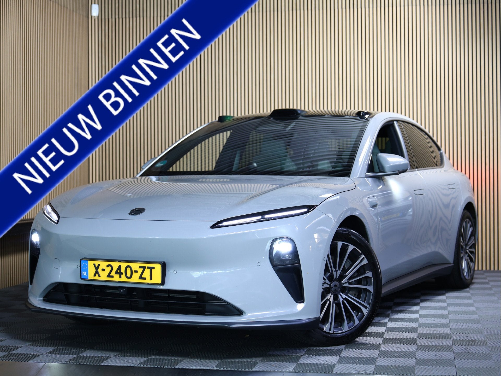 NIO ET5 75 kWh VIRTUAL NAVI AMBIENT ELEK.STOEL 360 CAM NOMI, Auto's, Gebruikt, Leder en Stof, 489 pk, 25 min
