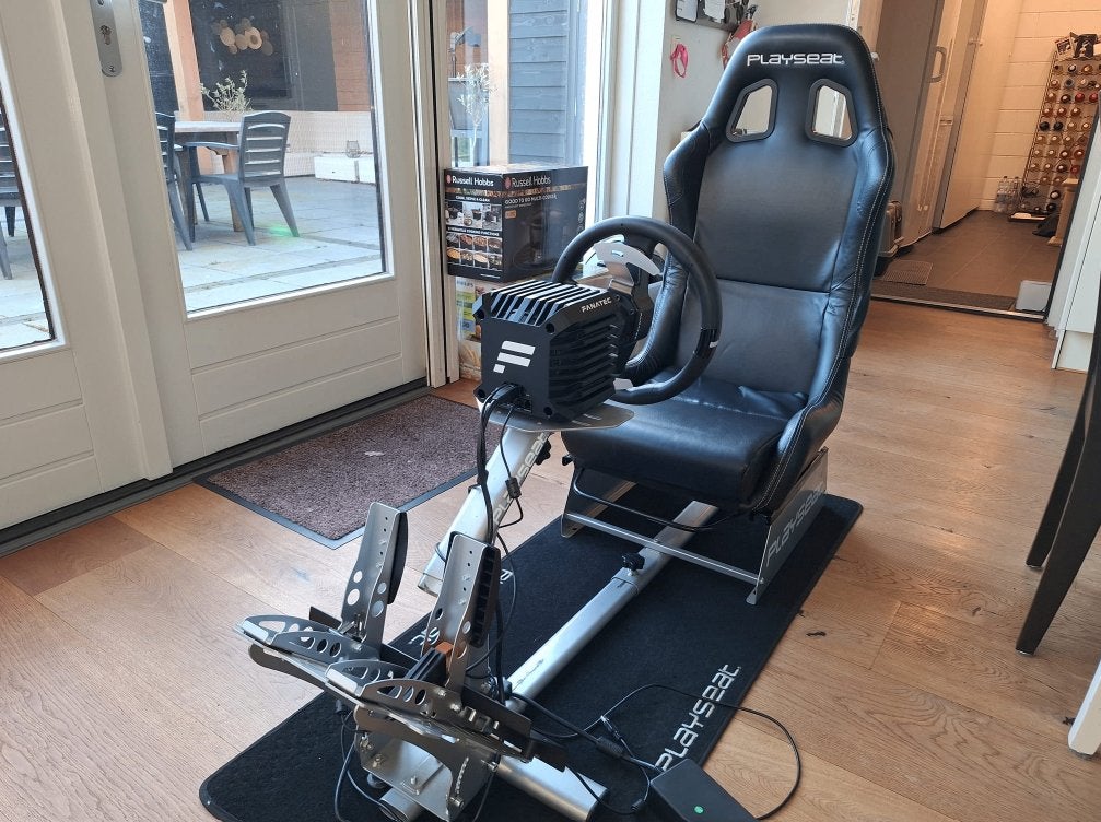 Fanatec playseat reace stuur + seat/stoel ALLEEN PC of XBOX, Ophalen, Zo goed als nieuw, Stuurtje of Sportattribuut, Xbox Original