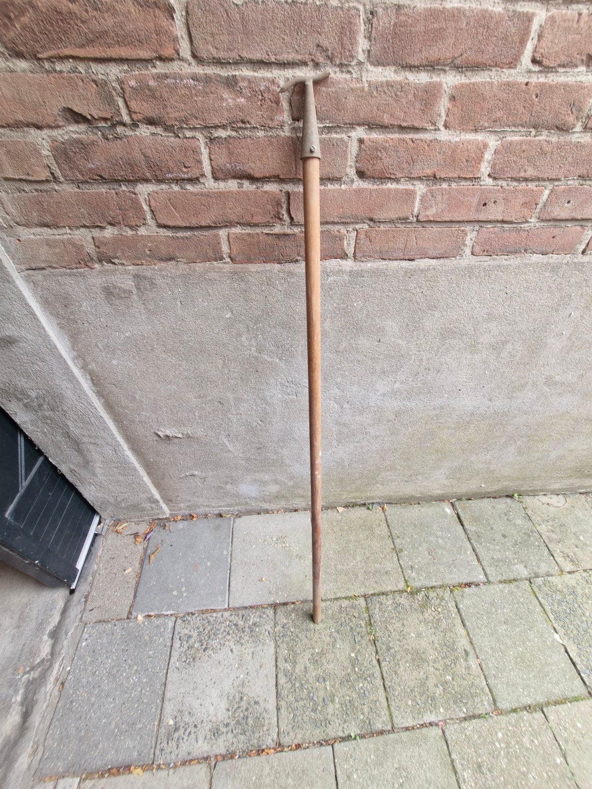 Oude uitzetstok voor bovenramen, Ophalen