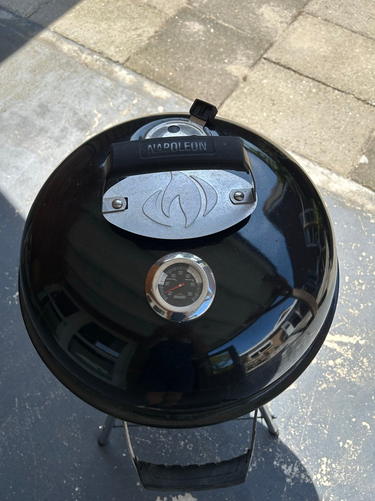 Napoleon 44 cm ronde BBQ met afdekhoes, Ophalen, Gebruikt