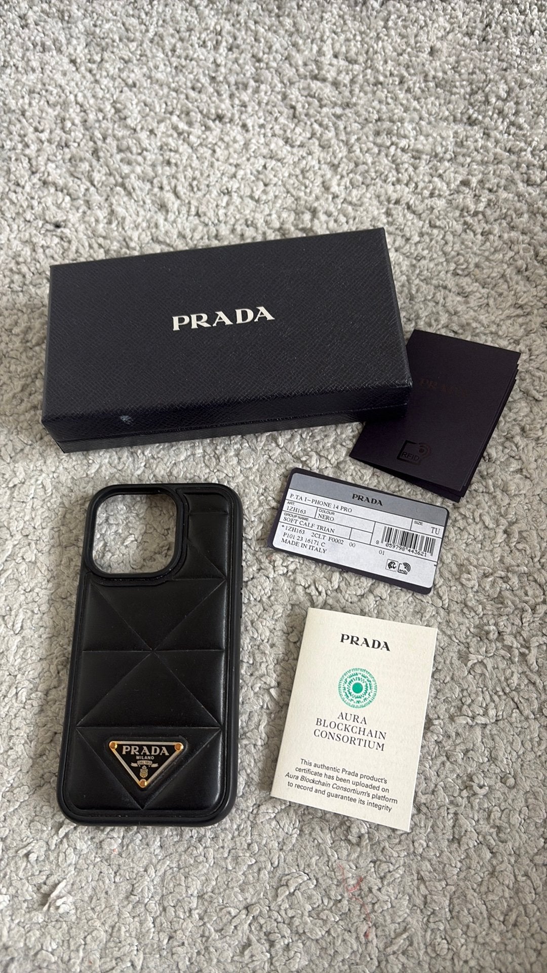 Prada telefoonhoesje iphone 14, Ophalen, Zo goed als nieuw, IPhone 14