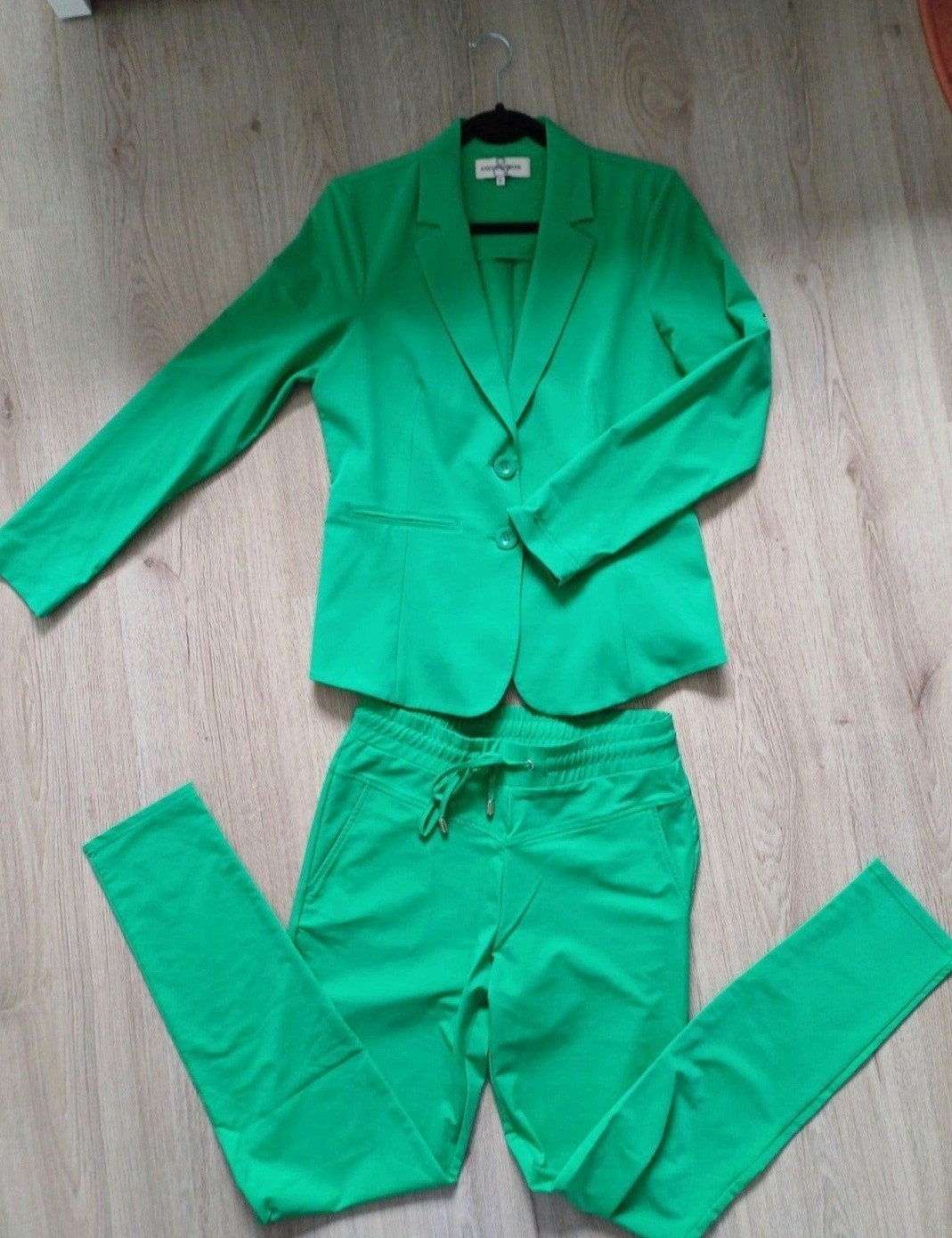 Broekpak van &co Woman maat S/M, zgan, Kleding | Dames, Ophalen of Verzenden, Zo goed als nieuw, Maat 38/40 (M), Groen