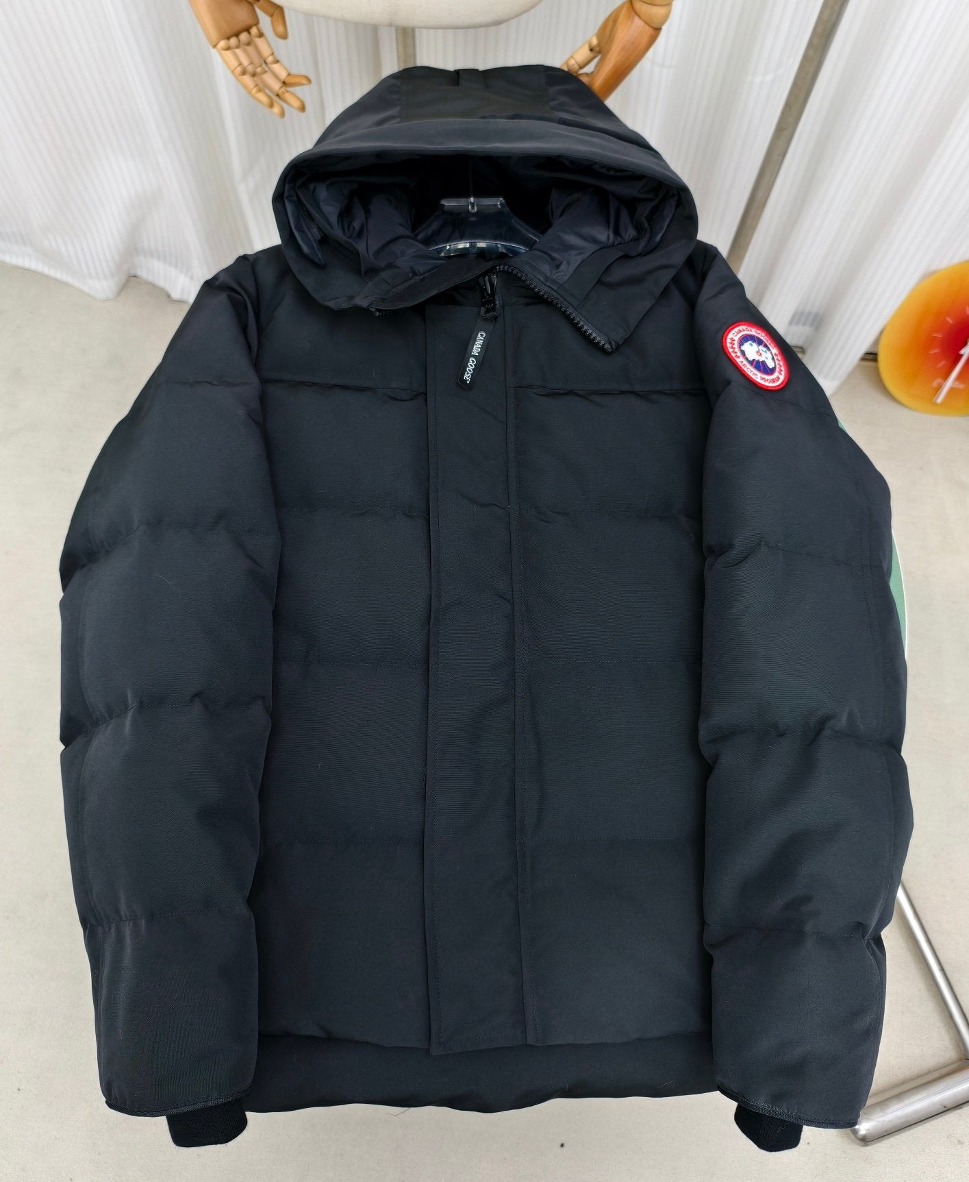 Canada Goose MacMillan maat L, Kleding | Heren, Ophalen of Verzenden, Nieuw, Maat 52/54 (L), Zwart