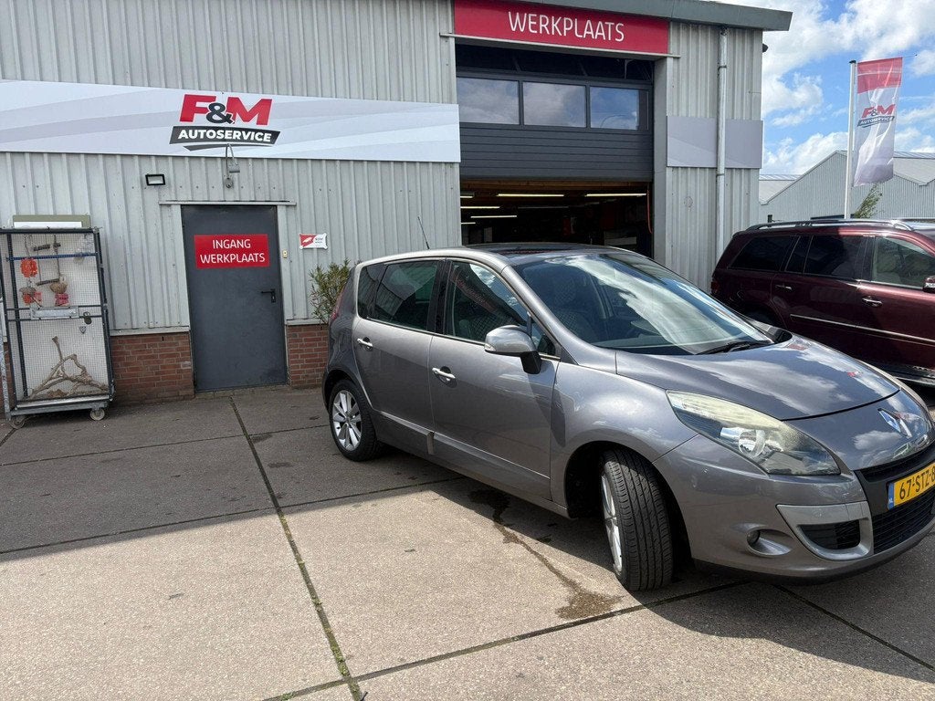 Renault Scénic 1.4 TCE Parisienne Clima, cruise, pano, pdc, Auto's, Voorwielaandrijving, Euro 5, Stof, Gebruikt